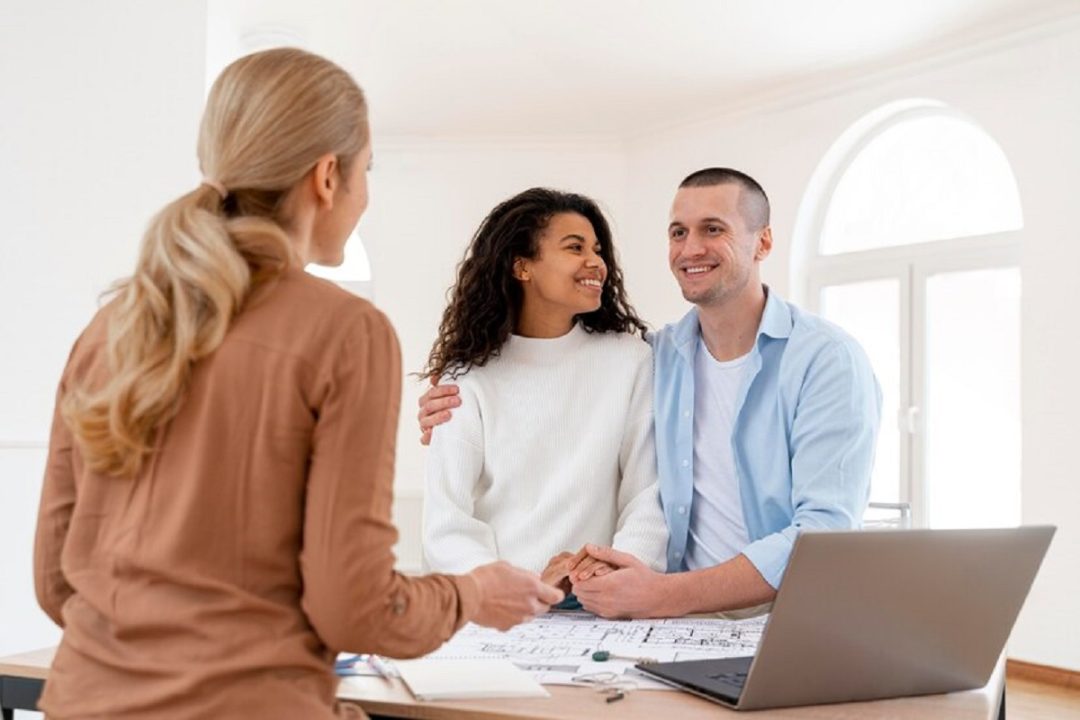 découvrez comment réduire le coût de votre assurance emprunteur avec nos conseils et astuces. profitez d'une baisse significative de vos mensualités tout en sécurisant votre prêt immobilier.