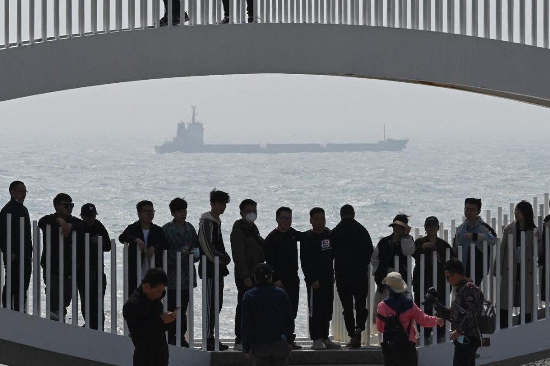 découvrez comment taïwan renforce la sécurité maritime en excluant les navires non conformes de ses eaux territoriales. mesures, enjeux et impacts pour le secteur maritime.