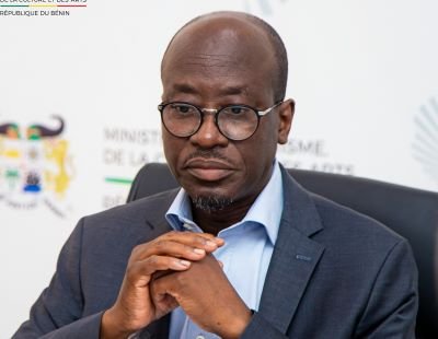 découvrez le rachat stratégique de beazley par zurich pour plus de 8 milliards de livres, une opération majeure dans le secteur de l'assurance qui redessine le paysage financier.